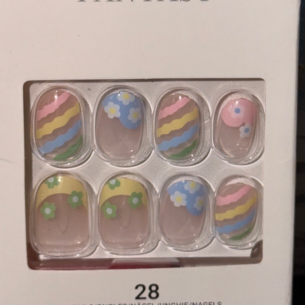 KISS Voguish Fantasy Short Court Press-On Nails 28ct Multicolor Floral FV136X
